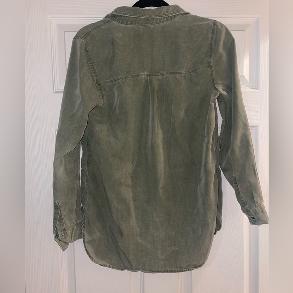 Boyfriend Fit Button Down Shirt - Picture 2 of 3